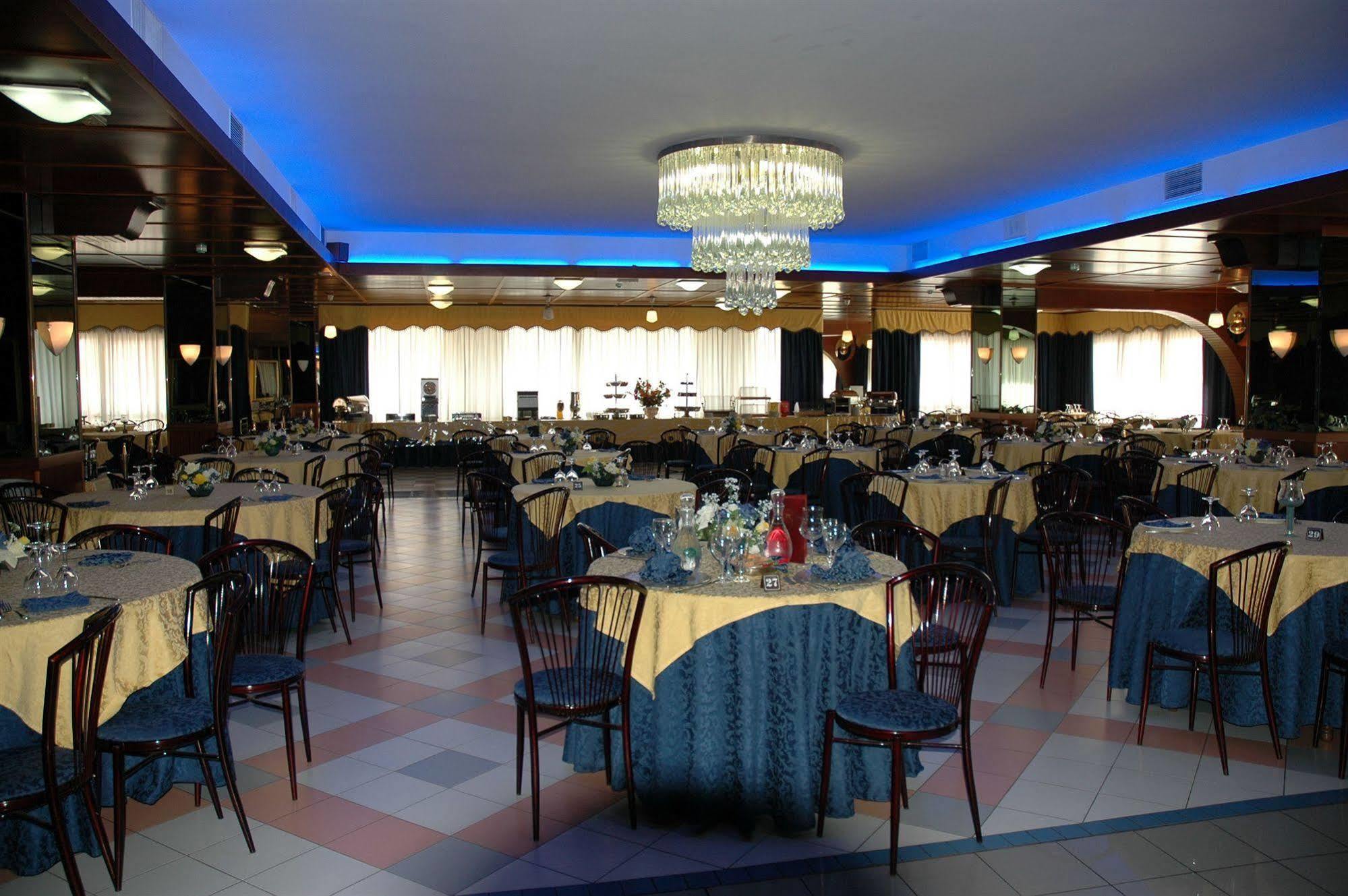 Grand Hotel Dei Cesari Dependance Anzio Buitenkant foto